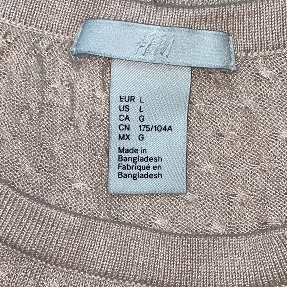 4/$24🦩 H&M Wool Sweater Cable Knit Lightweight - Picture 3 of 9